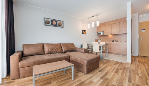 Apartment (B7)