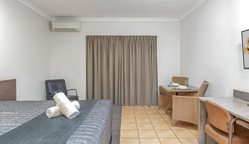 Executive Queen Room
