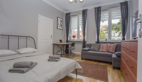 Comfort Apartment, 2 Bedrooms, Kitchen, City View
