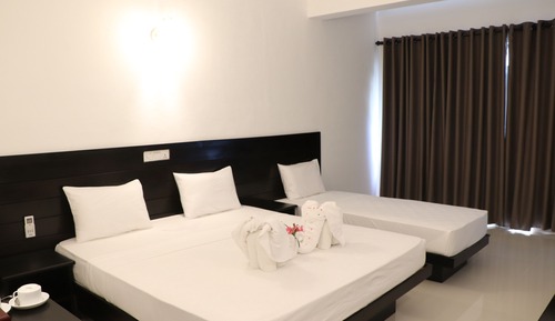 Deluxe Triple Room
