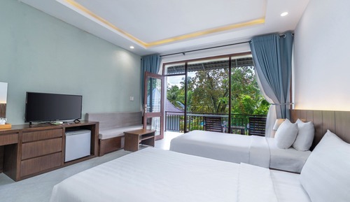 Deluxe Double or Twin Room, 1 Bedroom, Pool View