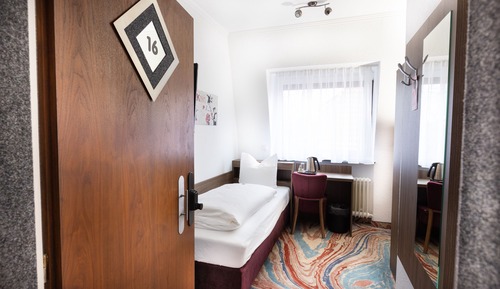 Standard Single Room