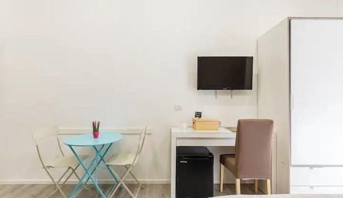 Family Room (Narciso)