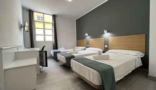 Triple Room
