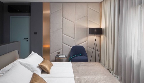 Superior Room (King)