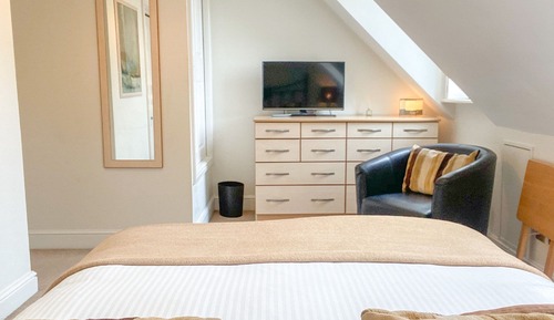 Deluxe Double Room (Church View)