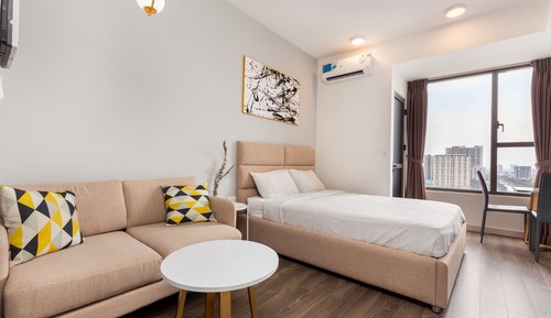 Standard Studio, 1 Queen Bed, City View