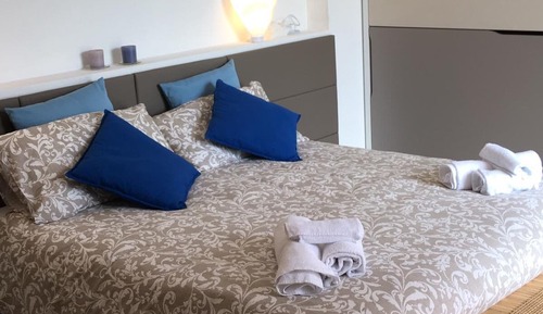 Room (Malvy)