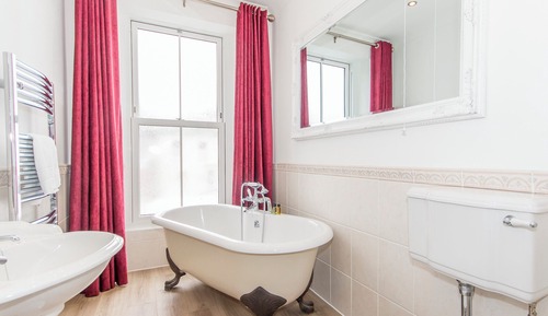 2 bed - Nelson