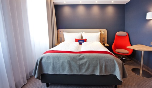 Standard Room, 1 Queen Bed