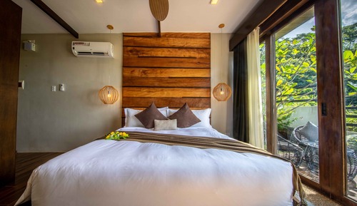 Deluxe Bungalow, 1 King Bed, Sea View