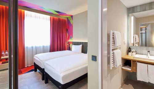 Standard Suite, 2 Double Beds, Connecting Rooms