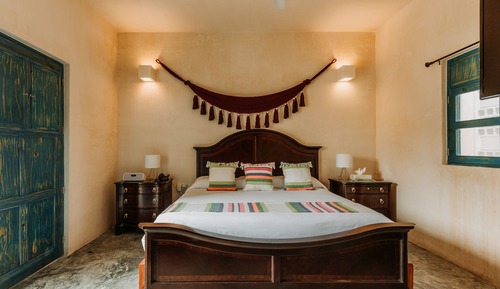 Master Suite with Balcony and tub