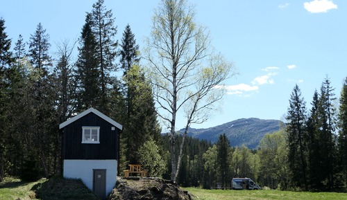 4. Snekkerbod, 2 beds, Mountain View, Shared Bathroom