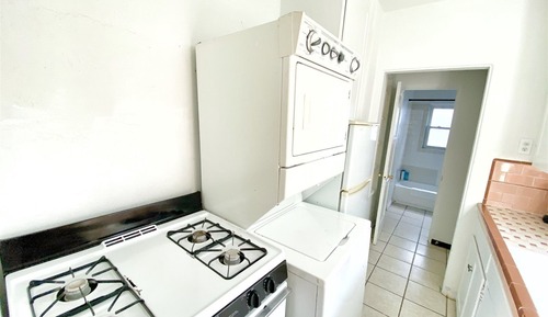 Condo (2055/A)