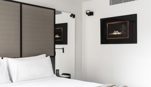 Lancemore King Room - includes hosted hour with free drinks and WiFi
