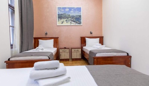 Triple Room