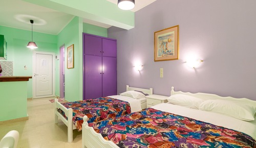 Studio, Balcony (Triple)