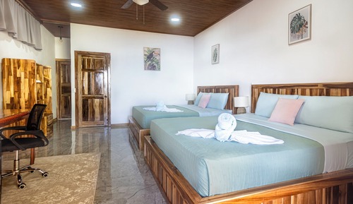 Basic Cabin, Partial Sea View