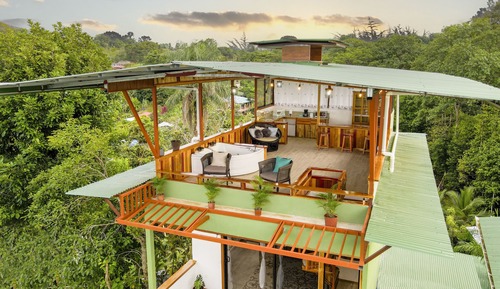 Deluxe Duplex, Hot Tub, Ocean View