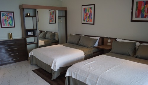 Double Queen Room