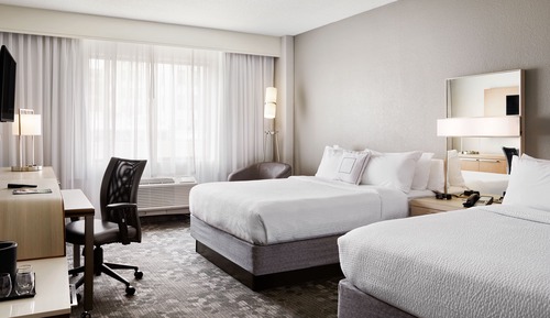 Room, 2 Queen Beds (Mobility Accessible, Roll-In Shower)