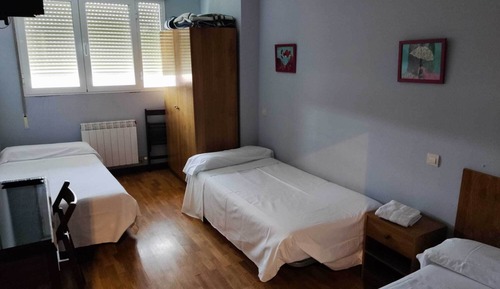 Basic Triple Room