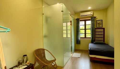 Single Room, Garden View
