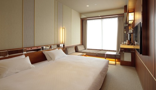 Superior Room, 1 King Bed with Sofa bed, Non Smoking