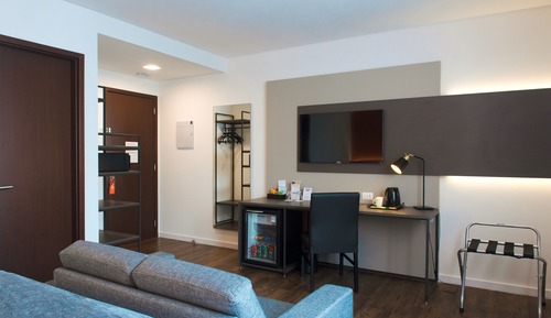 Premium Double - 1 Double Bed