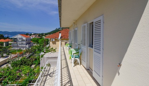 Apartment, Balcony