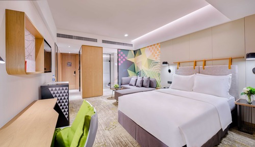 Standard Room, 1 King Bed (High Floor)