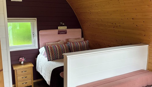 Deluxe double room with sofa bed