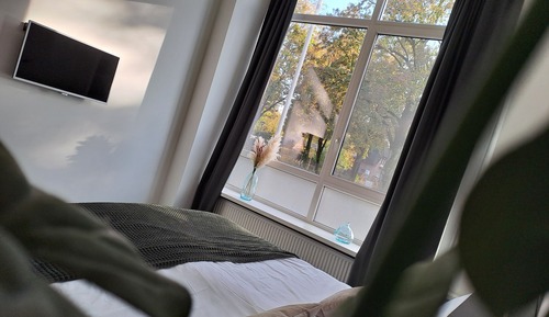 Family Room, Private Bathroom