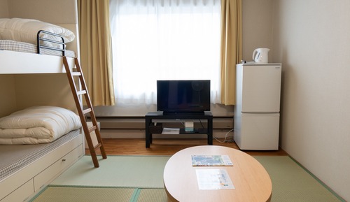 Apartment (611)