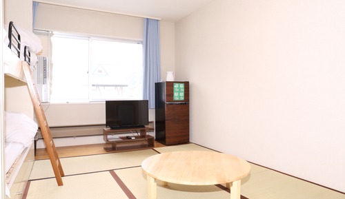 Apartment (211)