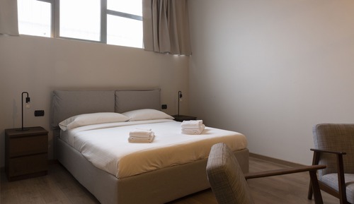 Studio (Flat 2)