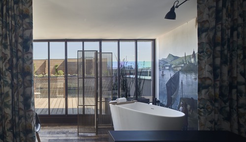 Panoramic Duplex, Terrace