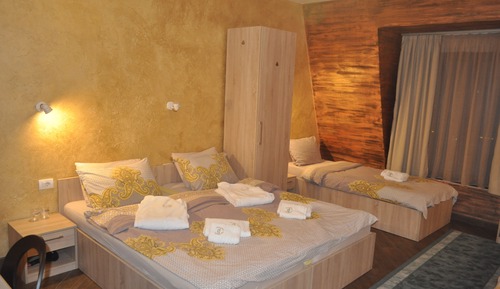 Comfort Triple Room