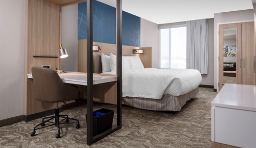 Studio Suite, 1 Bedroom (Mobility/Hearing Access, Roll-In Shwr)