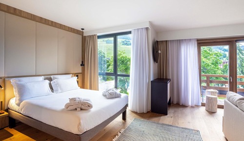Junior Suite, 1 Double Bed with Sofa bed, Balcony