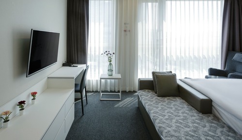 Premier The Grand Gentle Room - Equipped with Styler