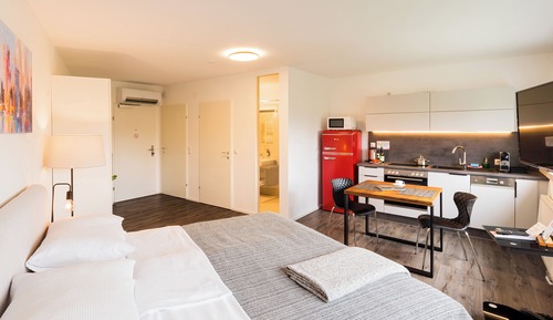 Comfort Studio, Canal View