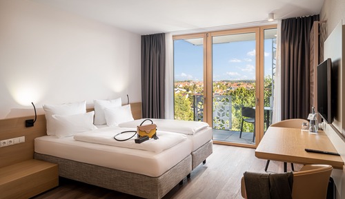 Comfort Room, Balcony