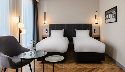 Standard Room, 2 Twin Beds, City View (Zip Link)