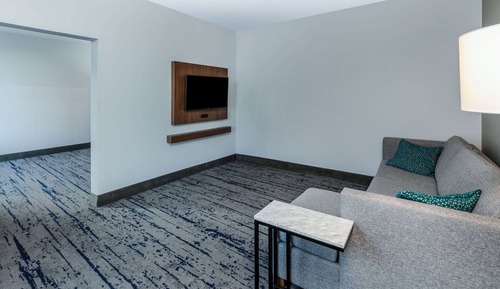 Suite, 1 King Bed, Non Smoking