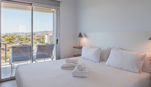 Penthouse, 3 Bedrooms, Hot Tub, Sea View
