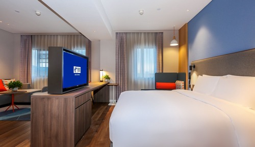 Suite, 1 King Bed