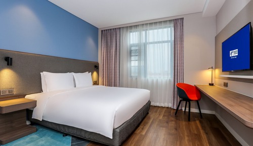 Standard Room, 1 King Bed (Extra Floor Space)