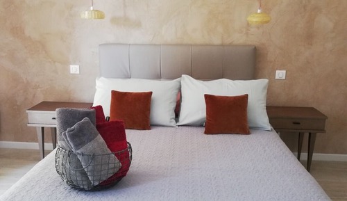 Room (Perluètes 1)